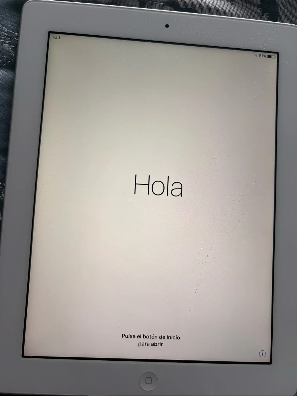Apple iPad Tablet in White - 4th gen